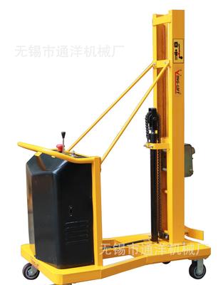 油桶搬運設備全解析 從配重式半電動到電動堆高車，價格、廠家與選購指南